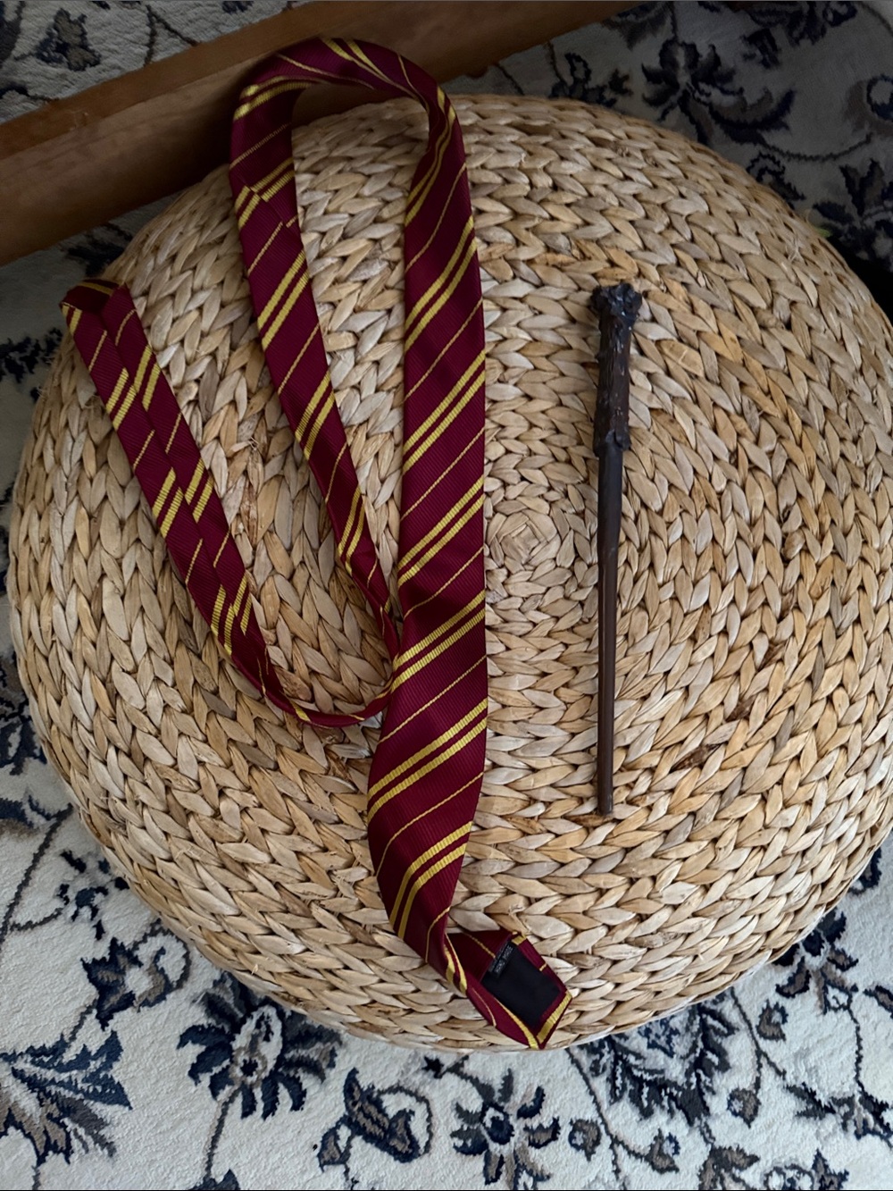 Men's Burgundy and Gold Striped Neck Tie and Sword for Harry Potter Costume